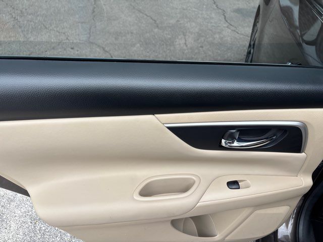 2016 Nissan Altima 2.5 SV | San Antonio, TX | Clear Choice Automotive South 2016 Nissan Altima 2.5 SV | San Antonio, TX | Clear Choice Automotive South