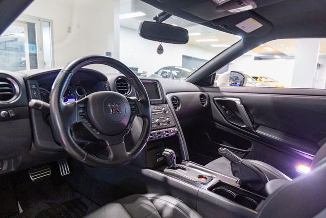 2016 Nissan GT-R Premium