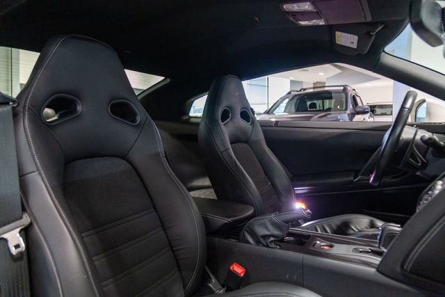 2016 Nissan GT-R Premium