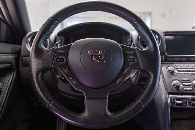 2016 Nissan GT-R Premium