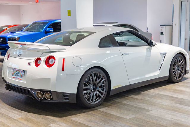 2016 Nissan GT-R Premium