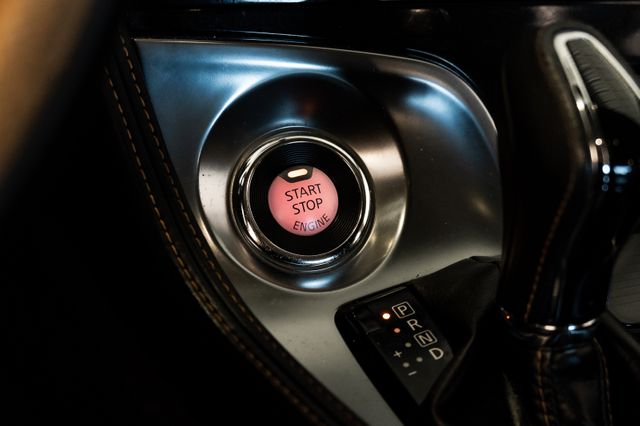 2016 Nissan Maxima 3.5 SR CLEAN CARFAX ONE OWNER NAV LOADED LEATHER