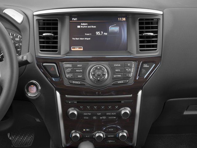 2016 Nissan Pathfinder  4WD 3RD ROW