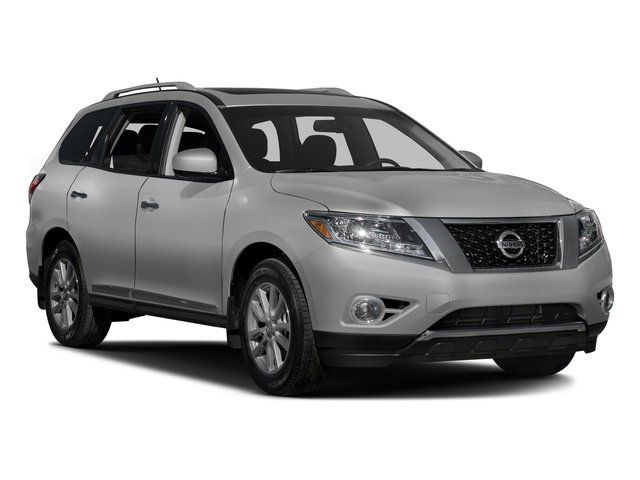 2016 Nissan Pathfinder  4WD 3RD ROW
