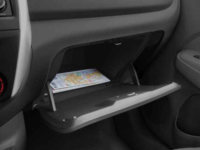 2016 Nissan Versa SV