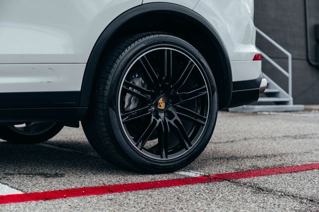 2016 Porsche Cayenne S | Addison, TX | Apex Auto Sports 2016 Porsche Cayenne S | Addison, TX | Apex Auto Sports