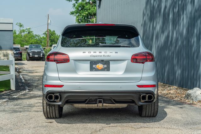 2016 Porsche Cayenne Turbo PREMIUM / AWD / 4.8L TWIN TURBO V8 | Austin, TX | Rocky Mountain Truck Stop Austin