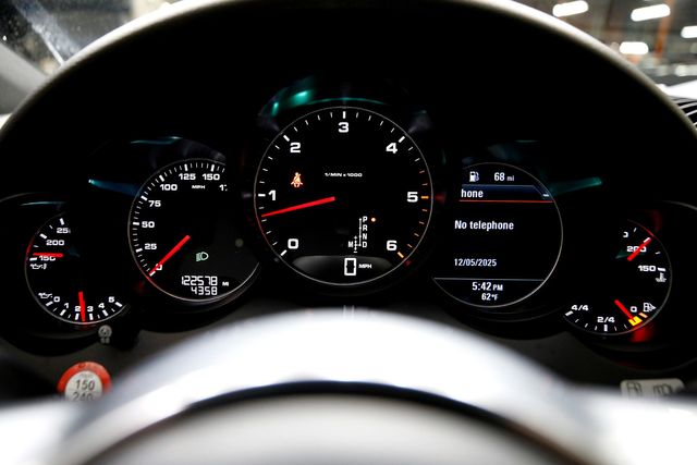 2016 Porsche Cayenne Diesel | Burbank, California | MDK International 2016 Porsche Cayenne Diesel | Burbank, California | MDK International