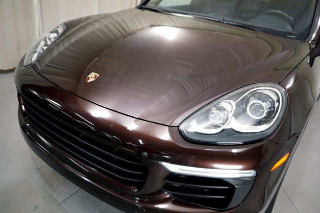 2016 Porsche Cayenne Diesel | Burbank, California | MDK International 2016 Porsche Cayenne Diesel | Burbank, California | MDK International