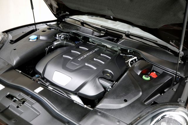 2016 Porsche Cayenne Diesel | Burbank, California | MDK International 2016 Porsche Cayenne Diesel | Burbank, California | MDK International