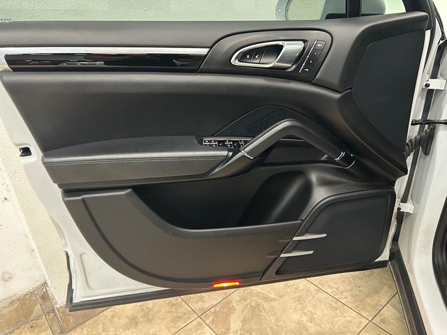 2016 Porsche Cayenne Base