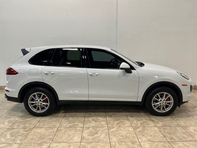 2016 Porsche Cayenne Base