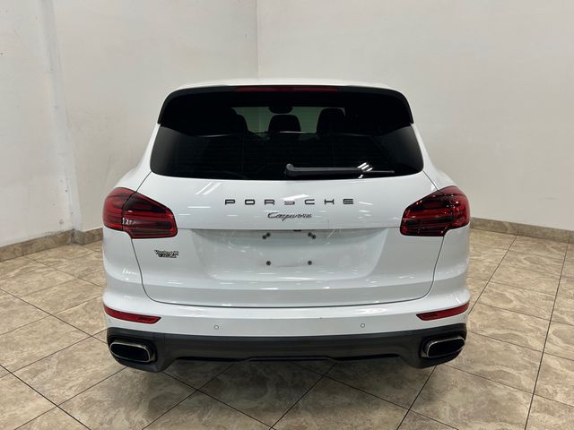 2016 Porsche Cayenne Base
