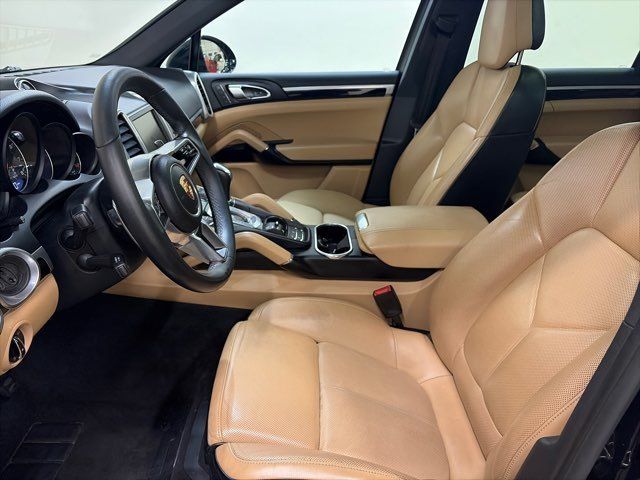2016 Porsche Cayenne Base