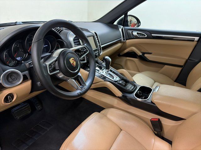 2016 Porsche Cayenne Base