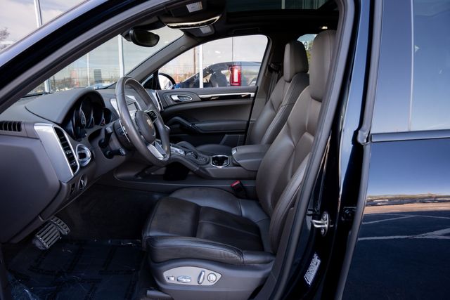 2016 Porsche Cayenne S AWD / PORSCHE SERVICED / CLEAN CARFAX / LOADED | Austin, TX | Rocky Mountain Truck Stop Austin 2016 Porsche Cayenne S AWD / PORSCHE SERVICED / CLEAN CARFAX / LOADED | Austin, TX | Rocky Mountain Truck Stop Austin