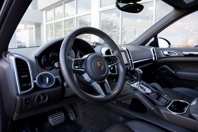 2016 Porsche Cayenne S AWD / PORSCHE SERVICED / CLEAN CARFAX / LOADED | Austin, TX | Rocky Mountain Truck Stop Austin 2016 Porsche Cayenne S AWD / PORSCHE SERVICED / CLEAN CARFAX / LOADED | Austin, TX | Rocky Mountain Truck Stop Austin