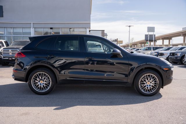 2016 Porsche Cayenne S AWD / PORSCHE SERVICED / CLEAN CARFAX / LOADED | Austin, TX | Rocky Mountain Truck Stop Austin
