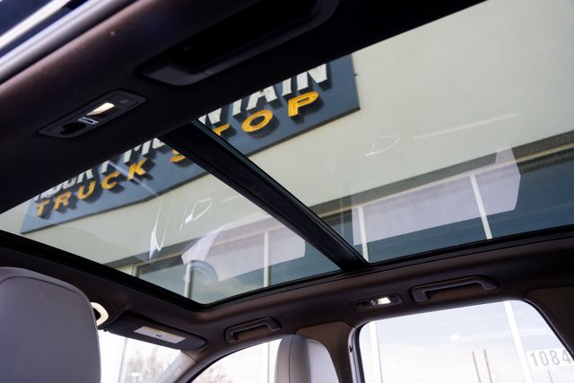 2016 Porsche Cayenne S AWD / PORSCHE SERVICED / CLEAN CARFAX / LOADED | Austin, TX | Rocky Mountain Truck Stop Austin