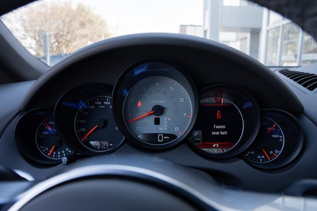 2016 Porsche Cayenne S AWD / PORSCHE SERVICED / CLEAN CARFAX / LOADED | Austin, TX | Rocky Mountain Truck Stop Austin