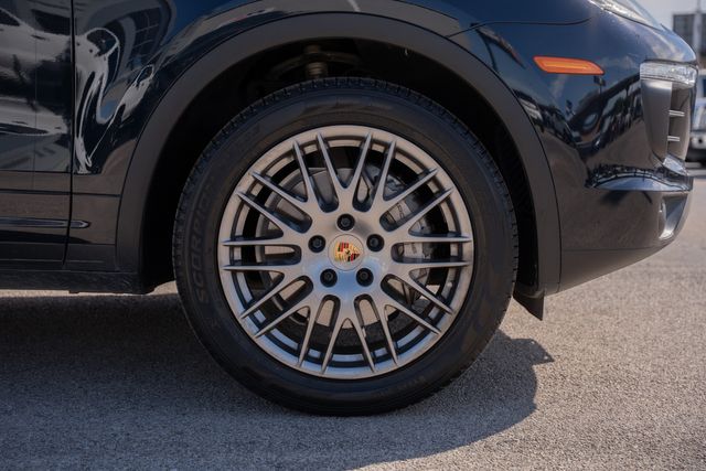 2016 Porsche Cayenne S AWD / PORSCHE SERVICED / CLEAN CARFAX / LOADED | Austin, TX | Rocky Mountain Truck Stop Austin