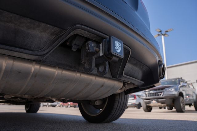 2016 Porsche Cayenne S AWD / PORSCHE SERVICED / CLEAN CARFAX / LOADED | Austin, TX | Rocky Mountain Truck Stop Austin