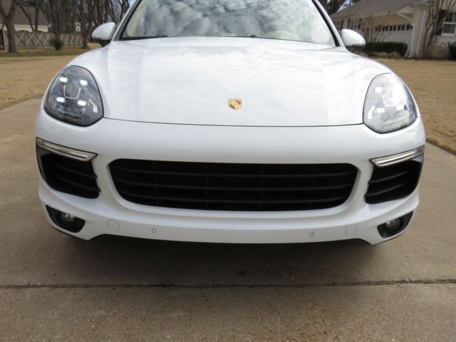 2016 Porsche Cayenne S   
