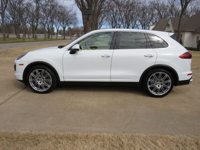 2016 Porsche Cayenne S   