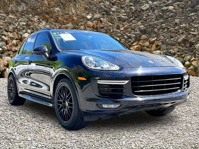 2016 Porsche Cayenne GTS