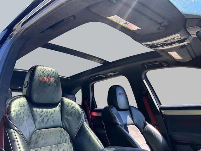 2016 Porsche Cayenne GTS