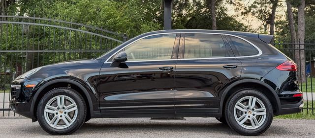 2016 Porsche Cayenne Base