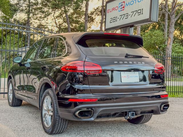 2016 Porsche Cayenne Base