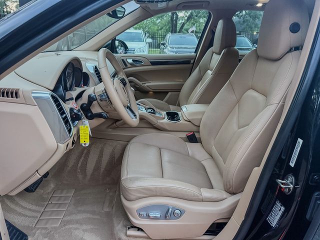 2016 Porsche Cayenne Base