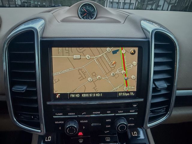 2016 Porsche Cayenne Base