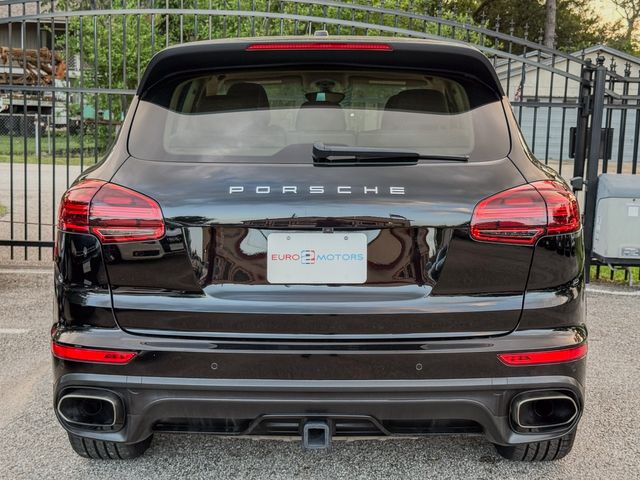 2016 Porsche Cayenne Base