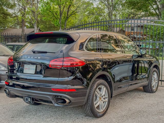 2016 Porsche Cayenne Base