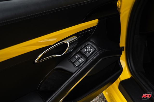 2016 Porsche Cayman GT4 Style 2016 Porsche Cayman GT4 Style