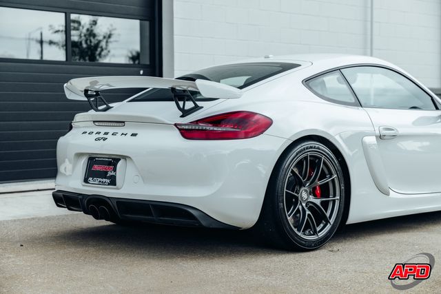 2016 Porsche Cayman GT4