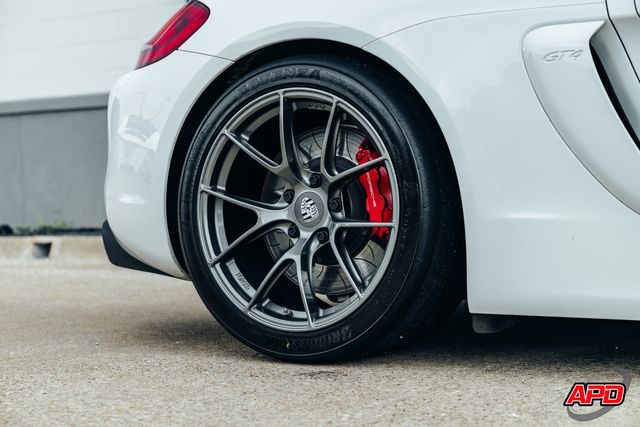 2016 Porsche Cayman GT4