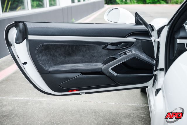 2016 Porsche Cayman GT4