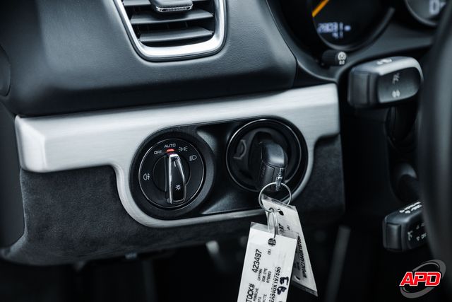 2016 Porsche Cayman GT4 2016 Porsche Cayman GT4