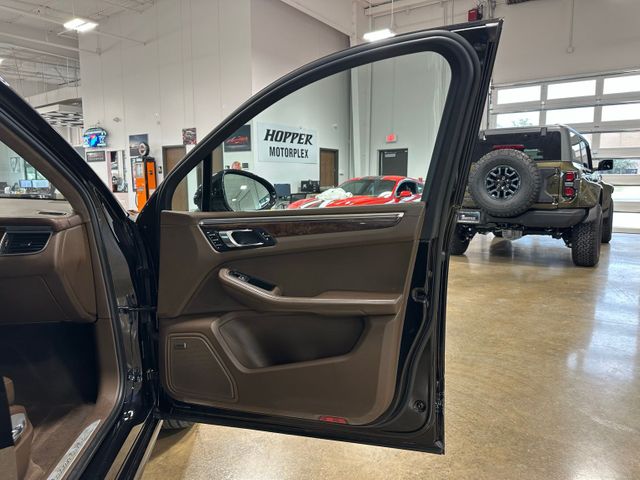 2016 Porsche Macan Turbo Premium Package Plus Panoramic Roof Lane ... | Irving, Texas | Hopper Motorplex