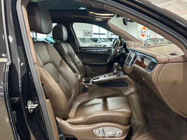 2016 Porsche Macan Turbo Premium Package Plus Panoramic Roof Lane ... | Irving, Texas | Hopper Motorplex