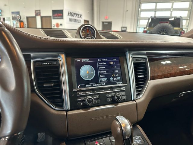 2016 Porsche Macan Turbo Premium Package Plus Panoramic Roof Lane ... | Irving, Texas | Hopper Motorplex