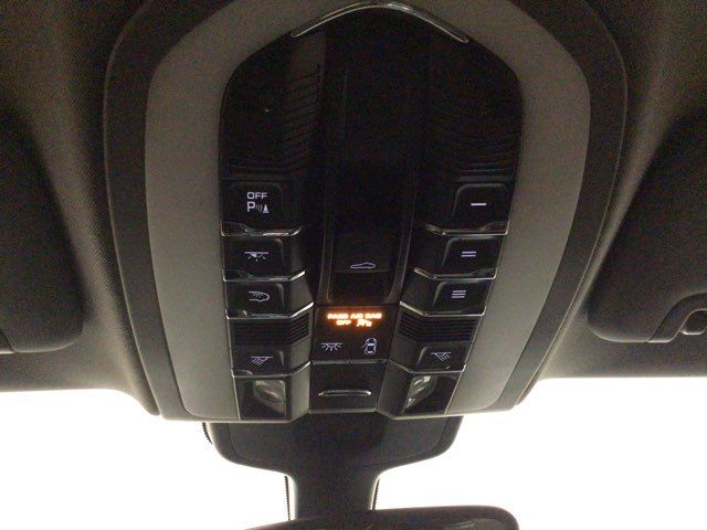 2016 Porsche Panamera Edition