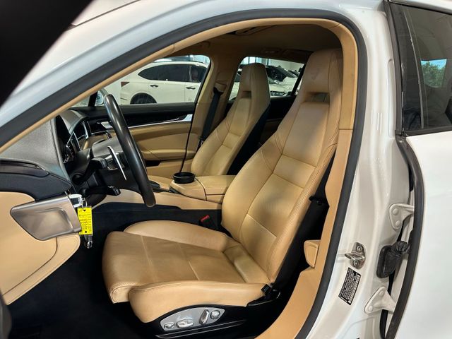 2016 Porsche Panamera 4 | Irving, Texas | Hopper Motorplex 2016 Porsche Panamera 4 | Irving, Texas | Hopper Motorplex
