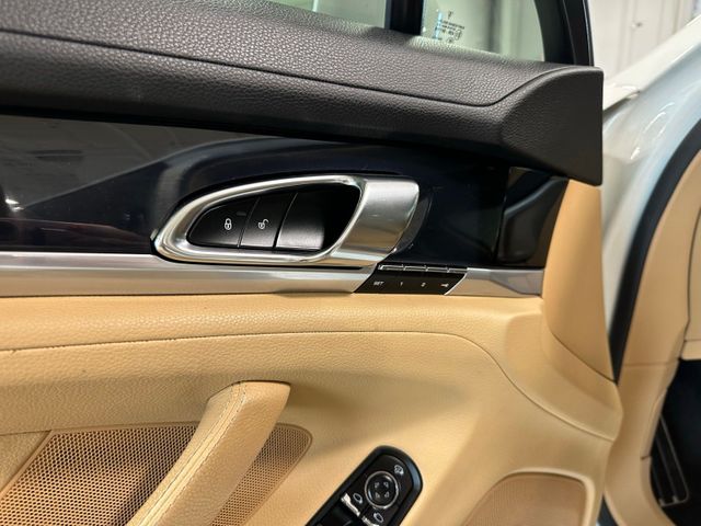 2016 Porsche Panamera 2 | Irving, Texas | Hopper Motorplex