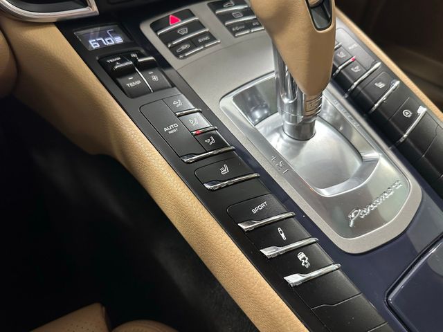 2016 Porsche Panamera 2 | Irving, Texas | Hopper Motorplex