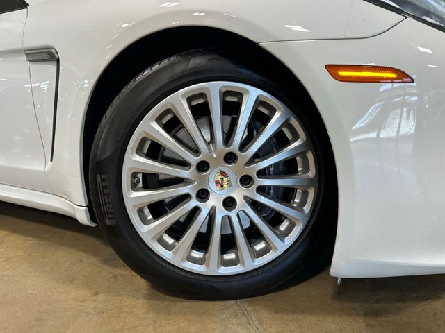 2016 Porsche Panamera 2 | Irving, Texas | Hopper Motorplex