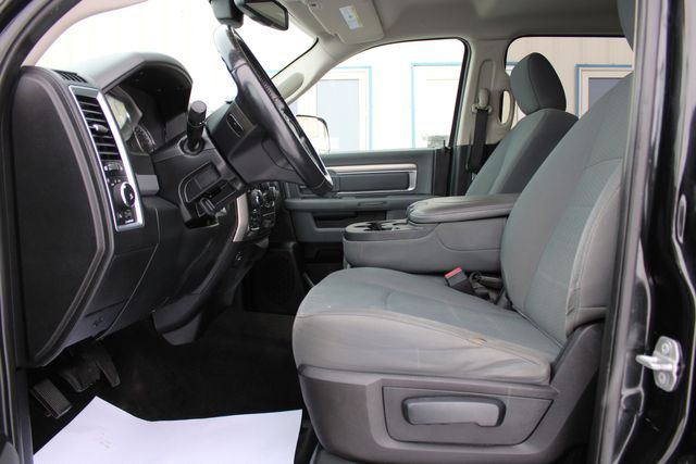 2016 Ram 1500 Big Horn Crewcab 4x4